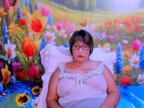 Snapshot of indianroxy chatting on October 8, 2025, 6:16 pm indianroxy online show from October 8, 2025, 6:16 pm