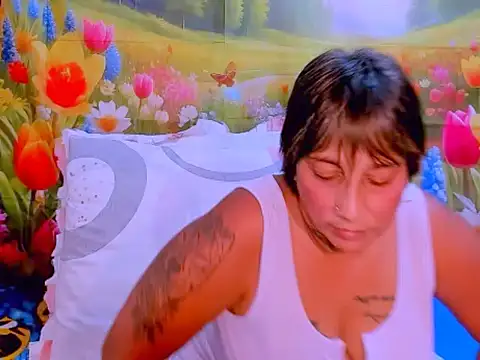 Snapshot of indianroxy chatting on October 11, 2025, 6:01 am indianroxy online show from October 11, 2025, 6:01 am