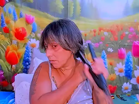 Snapshot of indianroxy chatting on October 12, 2025, 5:56 pm indianroxy online show from October 12, 2025, 5:56 pm