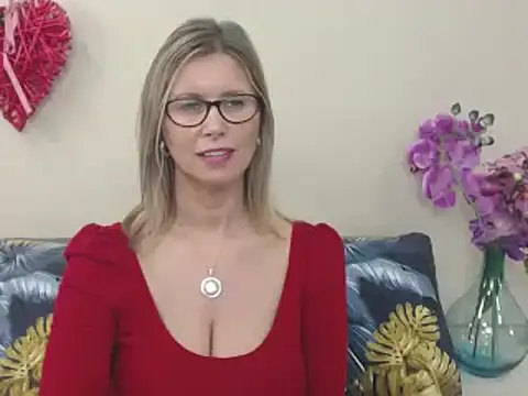DoreenSexy online show from March 4, 2025, 1:28 pm