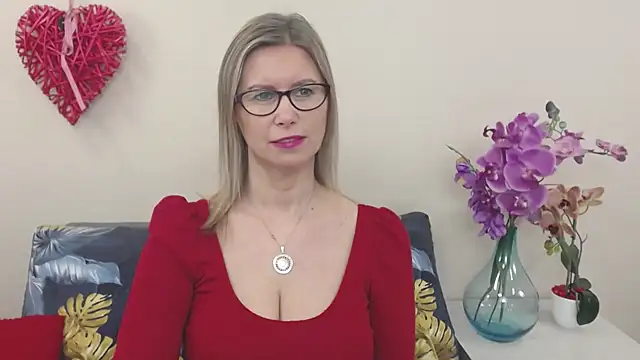 DoreenSexy online show from March 18, 2025, 7:19 am