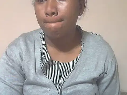 cutybigass online show from June 17, 2026, 5:36 pm