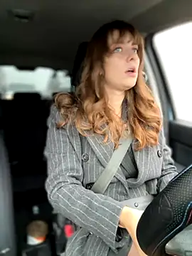 MariiD online show from November 6, 2025, 8:59 am