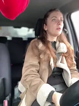 Snapshot of MariiD chatting on March 12, 2026, 7:25 am MariiD online show from March 12, 2026, 7:25 am