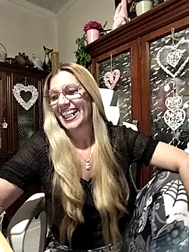 Snapshot of Melmamalhuda@xh chatting on September 23, 2025, 9:51 pm Melmamalhudaxh online show from September 23, 2025, 9:51 pm