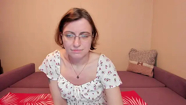 MarilynDream online show from September 27, 2025, 7:52 pm