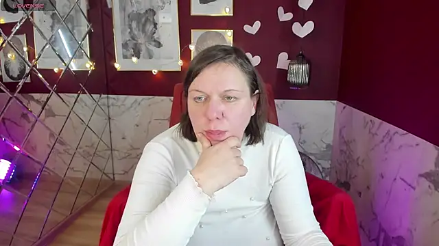 KellyPerfection online show from February 13, 2025, 4:28 pm
