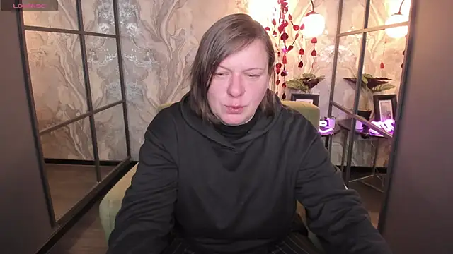 KellyPerfection online show from February 16, 2025, 1:38 pm