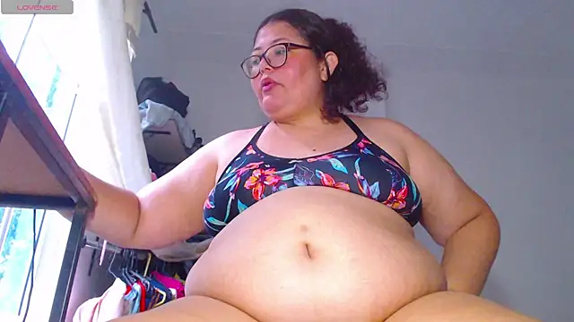 ashelymalefica online show from June 17, 2026, 9:05 pm