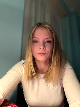 AnastasiaAniess online show from December 2, 2024, 5:48 pm