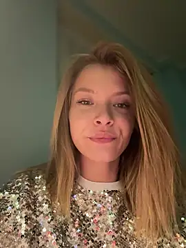 AnastasiaAniess online show from December 10, 2024, 7:32 pm