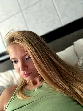 Snapshot of AnastasiaAniess chatting on October 7, 2025, 9:50 am AnastasiaAniess online show from October 7, 2025, 9:50 am