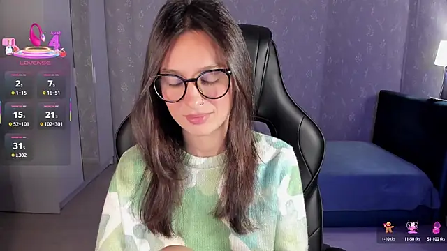 Snapshot of EllaFresh chatting on September 25, 2025, 12:14 am EllaFresh online show from September 25, 2025, 12:14 am