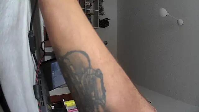 tctwo online show from October 1, 2025, 12:00 pm