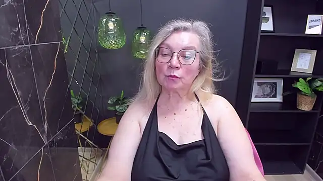 NataliMellow online show from December 9, 2024, 7:29 pm