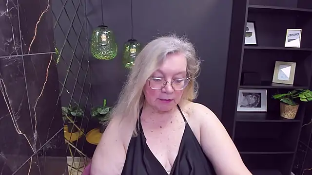 NataliMellow online show from December 11, 2024, 4:20 pm