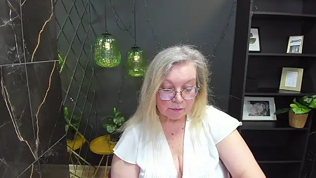 NataliMellow online show from January 12, 2025, 7:21 pm