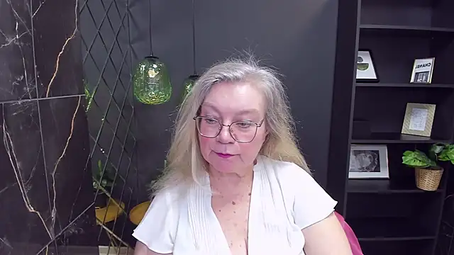 NataliMellow online show from January 18, 2025, 1:29 pm