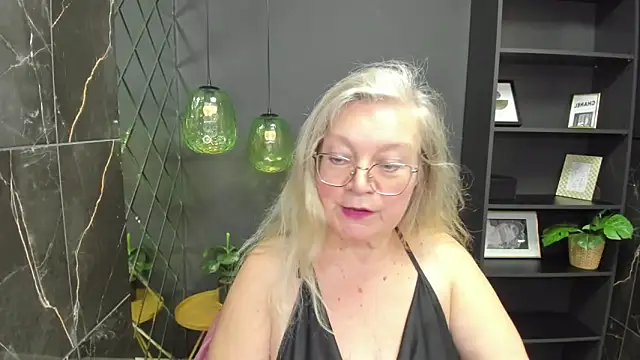 Snapshot of NataliMellow chatting on October 4, 2025, 3:21 pm NataliMellow online show from October 4, 2025, 3:21 pm