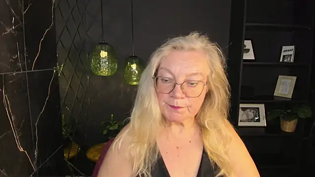 Snapshot of NataliMellow chatting on October 5, 2025, 1:20 pm NataliMellow online show from October 5, 2025, 1:20 pm