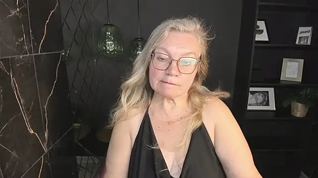 Snapshot of NataliMellow chatting on October 8, 2025, 1:20 pm NataliMellow online show from October 8, 2025, 1:20 pm