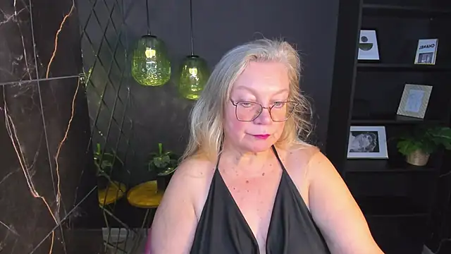 Snapshot of NataliMellow chatting on October 23, 2025, 1:21 pm NataliMellow online show from October 23, 2025, 1:21 pm