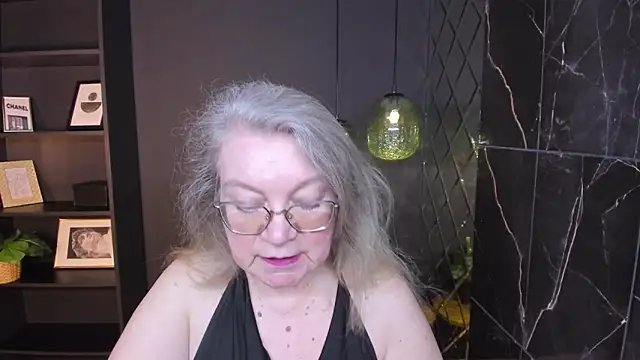 NataliMellow online show from March 21, 2026, 1:16 pm