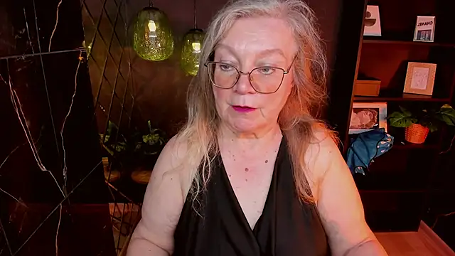 NataliMellow online show from June 24, 2026, 1:21 pm