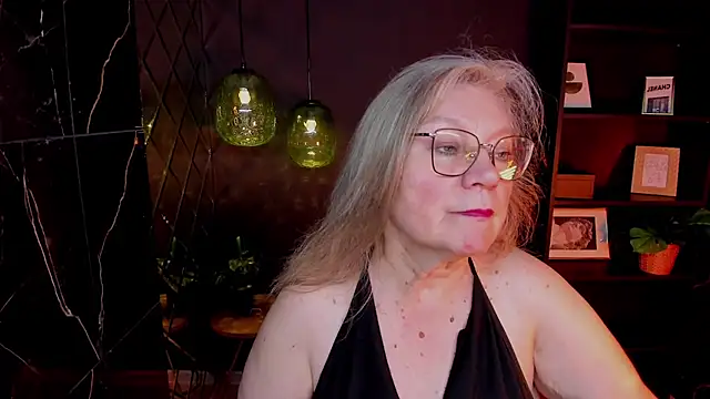NataliMellow online show from June 25, 2026, 1:15 pm