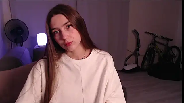 Snapshot of so_cutes chatting on October 6, 2025, 12:13 pm so cutes online show from October 6, 2025, 12:13 pm