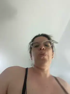 ashlymoon online show from December 19, 2024, 12:56 am