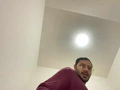 Enderson007 online show from November 24, 2025, 2:06 pm