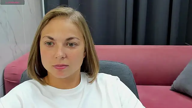 Snapshot of TataArdent chatting on October 5, 2025, 8:29 pm TataArdent online show from October 5, 2025, 8:29 pm