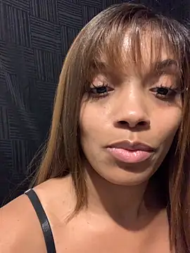 Snapshot of Rakiyahcharms chatting on September 20, 2025, 5:25 pm Rakiyahcharms online show from September 20, 2025, 5:25 pm