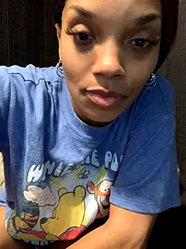 Snapshot of Rakiyahcharms chatting on October 31, 2025, 9:54 am Rakiyahcharms online show from October 31, 2025, 9:54 am