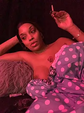 Snapshot of Rakiyahcharms chatting on November 2, 2025, 10:28 am Rakiyahcharms online show from November 2, 2025, 10:28 am