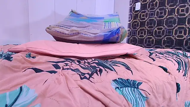 Snapshot of sarakaisy chatting on March 11, 2025, 6:08 pm sarakaisy online show from March 11, 2025, 6:08 pm