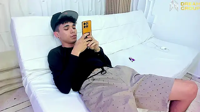 Snapshot of AmazingPartys chatting on February 20, 2026, 2:41 am AmazingPartys online show from February 20, 2026, 2:41 am