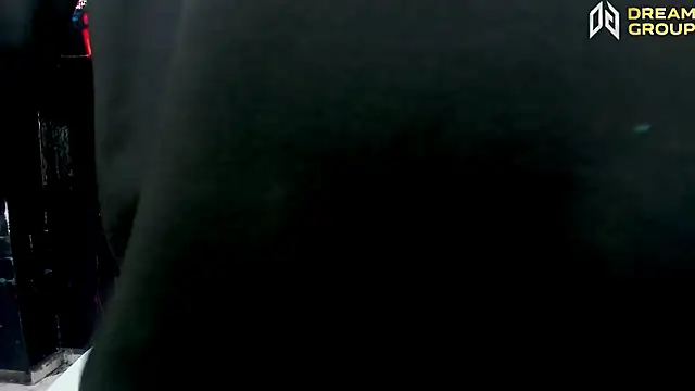 Snapshot of AmazingPartys chatting on March 18, 2026, 2:09 pm AmazingPartys online show from March 18, 2026, 2:09 pm