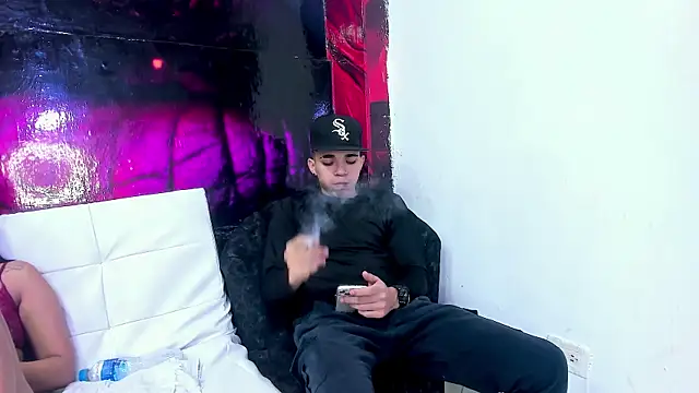 Snapshot of AmazingPartys chatting on March 21, 2026, 1:37 pm AmazingPartys online show from March 21, 2026, 1:37 pm