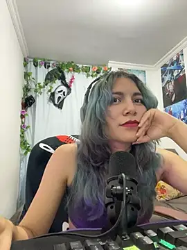 Snapshot of VaioletUwU chatting on March 11, 2026, 3:23 am VaioletUwU online show from March 11, 2026, 3:23 am