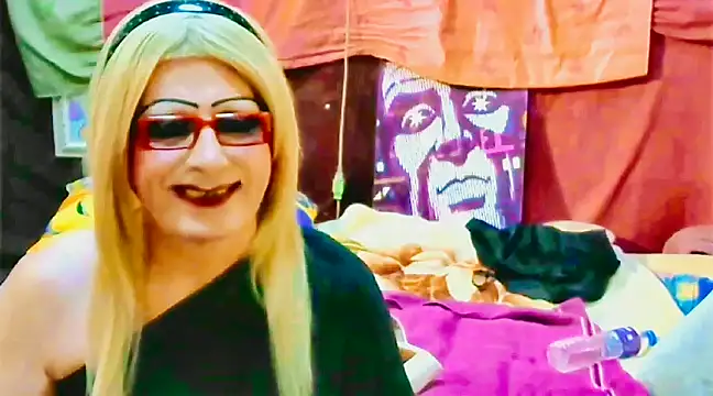 Goldeena online show from January 24, 2025, 10:51 pm