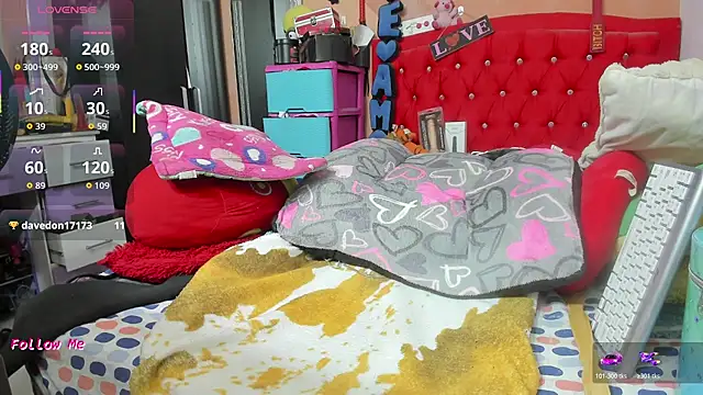 camile milf online show from November 26, 2025, 8:54 pm