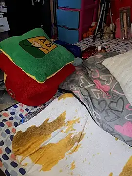 Snapshot of camile_milf chatting on March 20, 2026, 2:05 am camile milf online show from March 20, 2026, 2:05 am