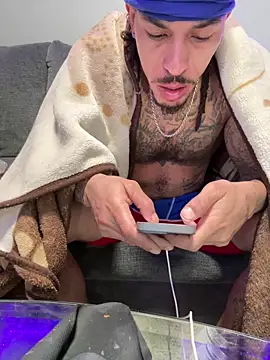 Snapshot of BigWayneBabyXXX chatting on March 2, 2026, 1:07 pm BigWayneBabyXXX online show from March 2, 2026, 1:07 pm