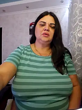 littleRikka online show from September 28, 2025, 8:25 pm