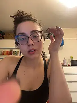 ladyturtle online show from May 29, 2026, 9:13 pm