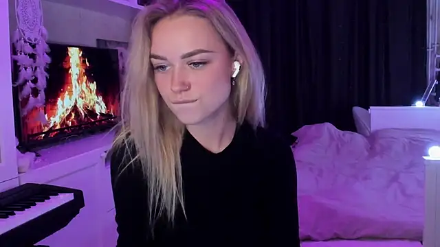 MaryDreaminess online show from November 21, 2025, 4:33 am