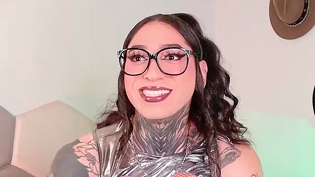 juliana robles online show from February 19, 2026, 10:44 am