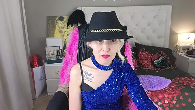 RoxalanaStar online show from June 13, 2026, 12:08 am